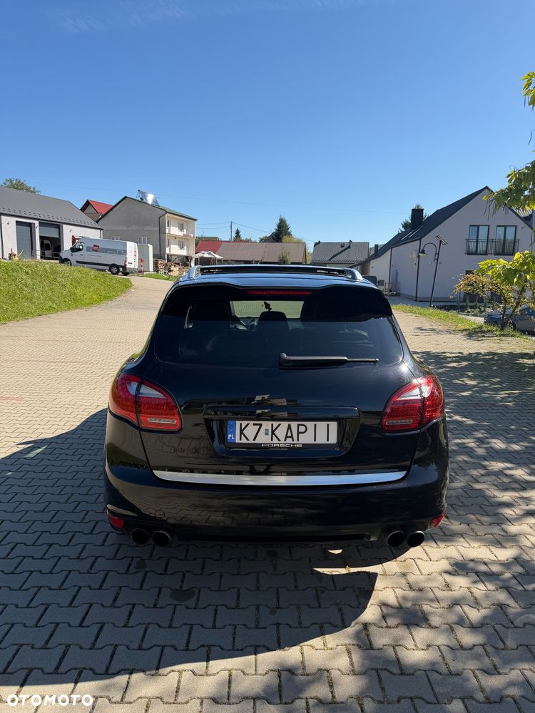 Porsche Cayenne - 9