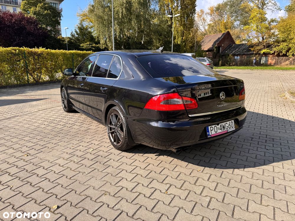 Skoda Superb 2.0 TDI Comfort DSG - 10