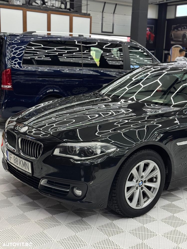 BMW Seria 5 525d xDrive AT - 2