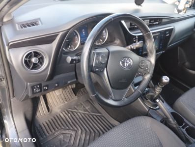 Toyota Corolla 1.6 Comfort - 13