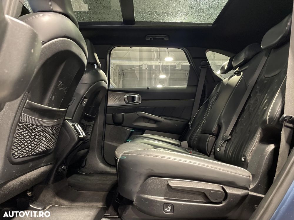 Kia Sorento - 12