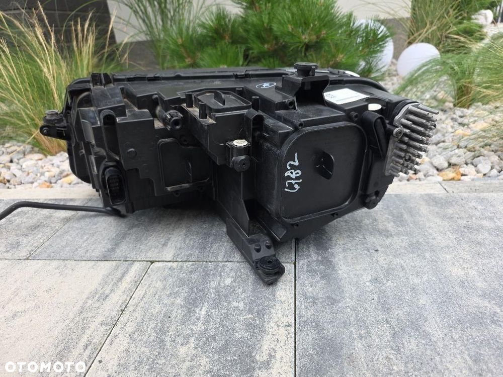 VW TIGUAN 2 II 5NN ALLSPACE Lampa prawa przód Full Led Dynamic 5NN941082C - 9