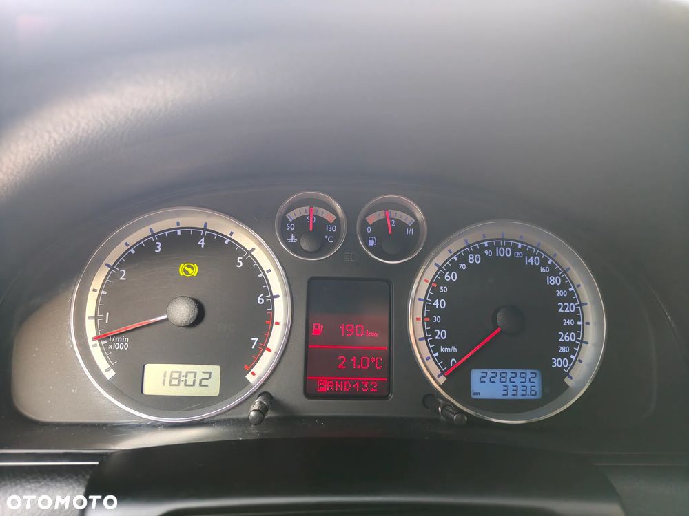 Volkswagen Passat 4.0 W8 4Mot Tiptr - 11