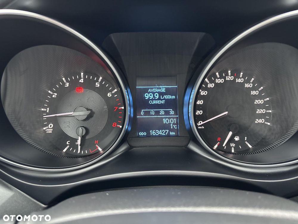 Toyota Avensis 1.8 Active - 24