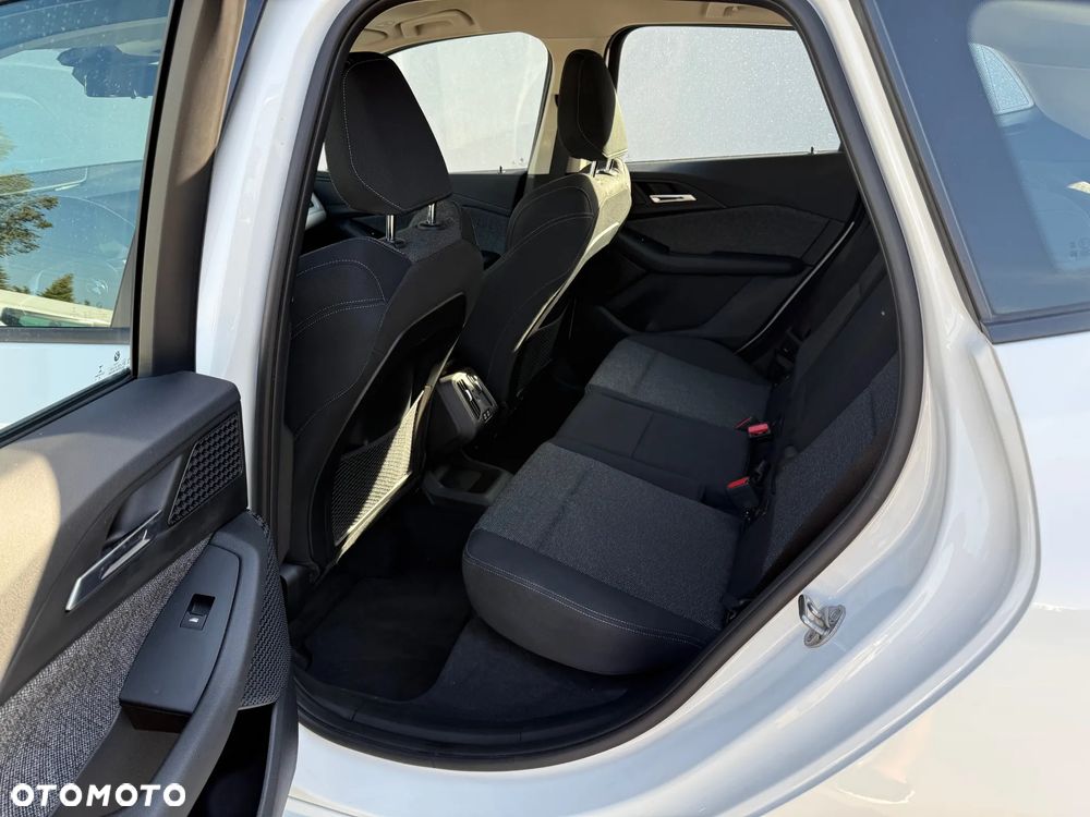 BMW Seria 2 218d - 10