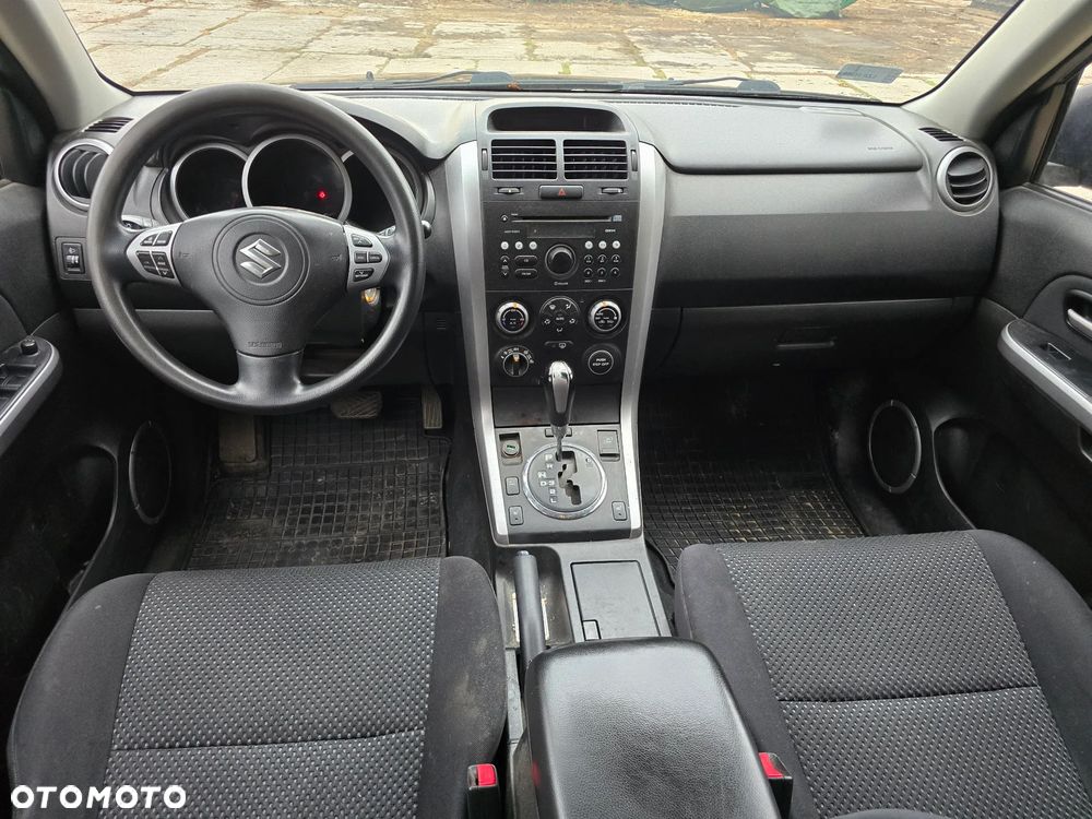 Suzuki Grand Vitara 2.0 20th Anniversary - 9