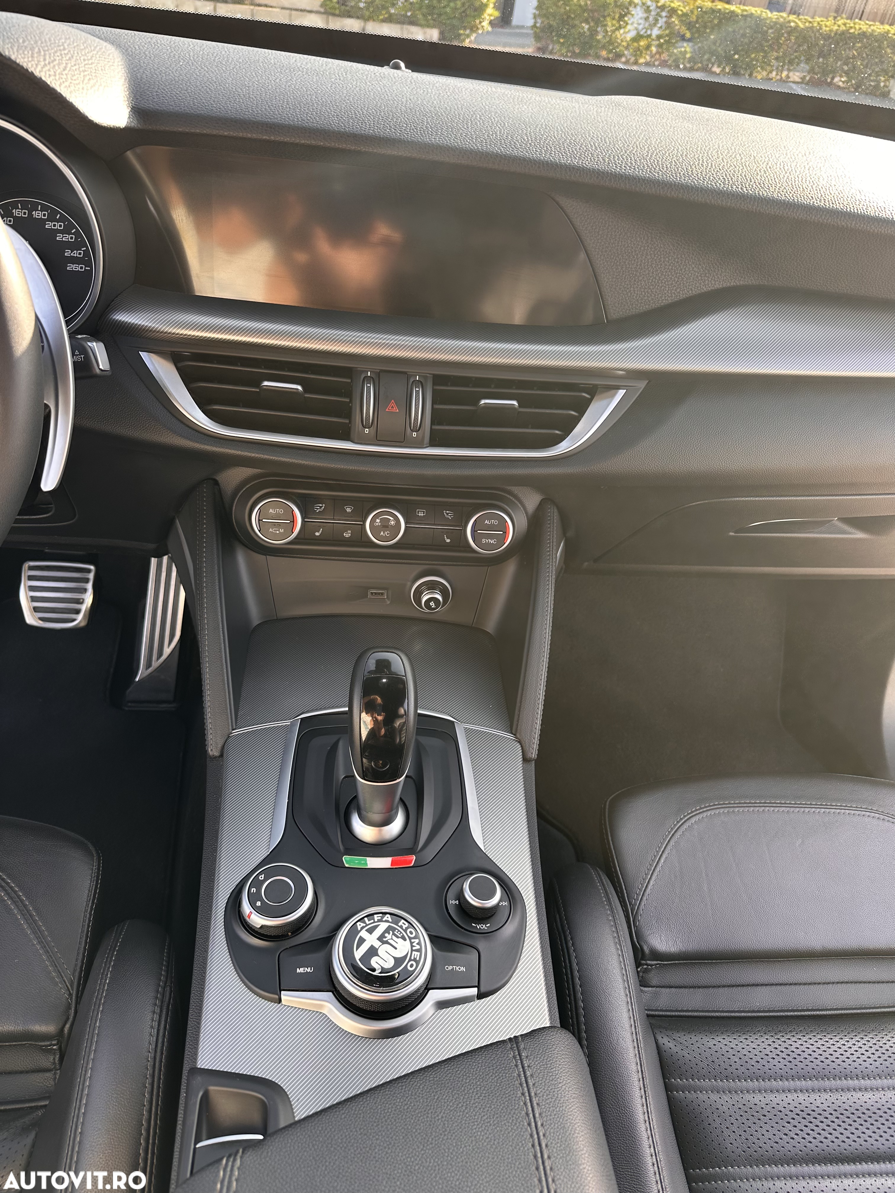 Alfa Romeo Stelvio 2.0 Turbo 16V AT8-Q4 Veloce Ti - 7