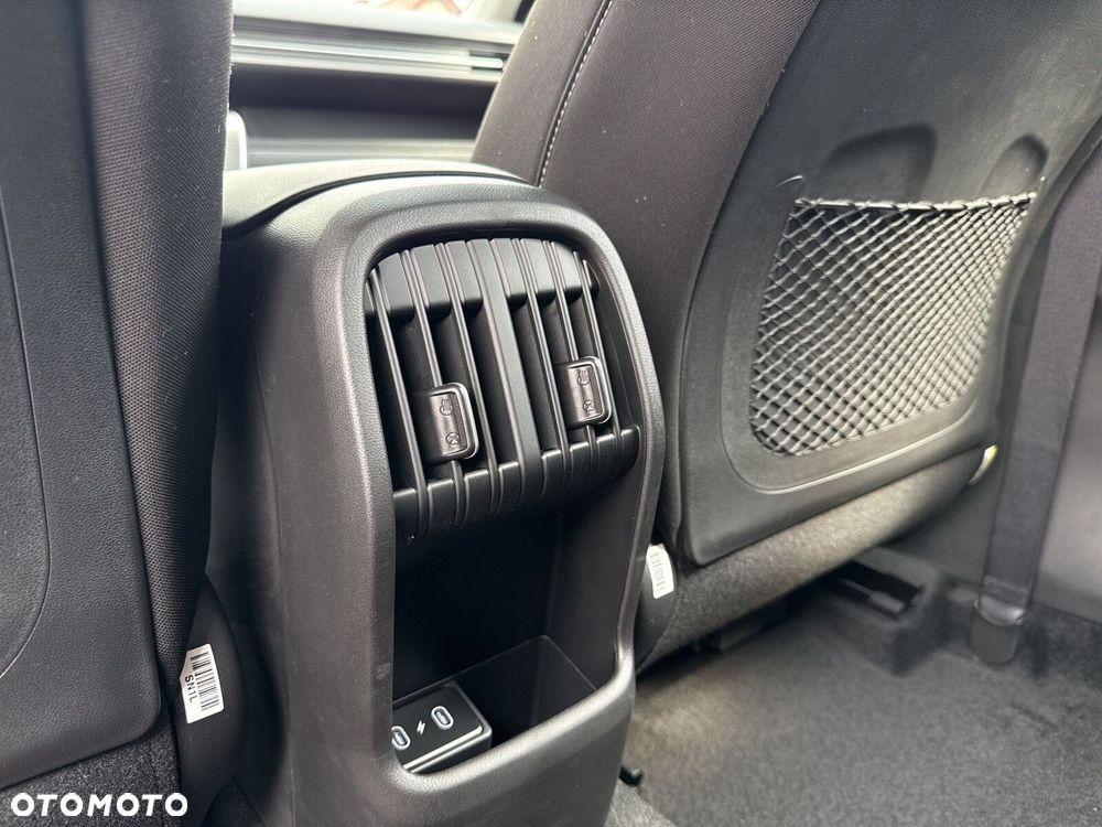 Hyundai Kona - 21