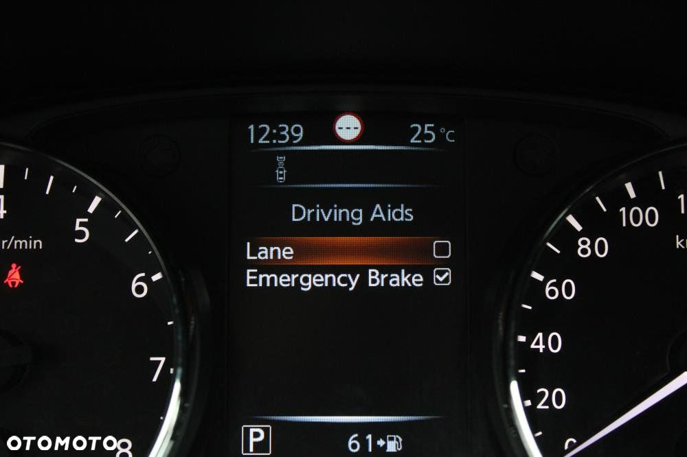 Nissan Qashqai - 16
