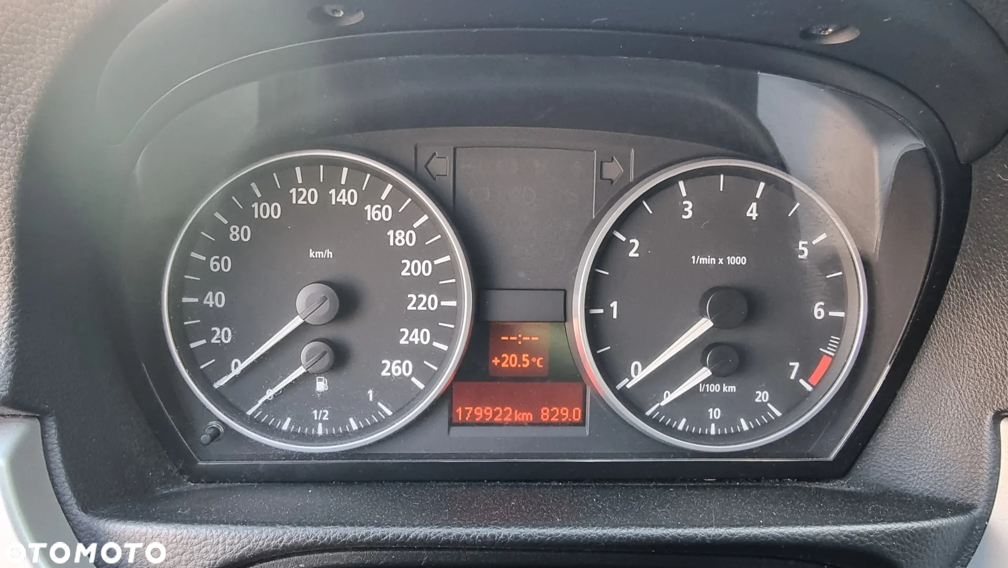 BMW Seria 3 318i - 8