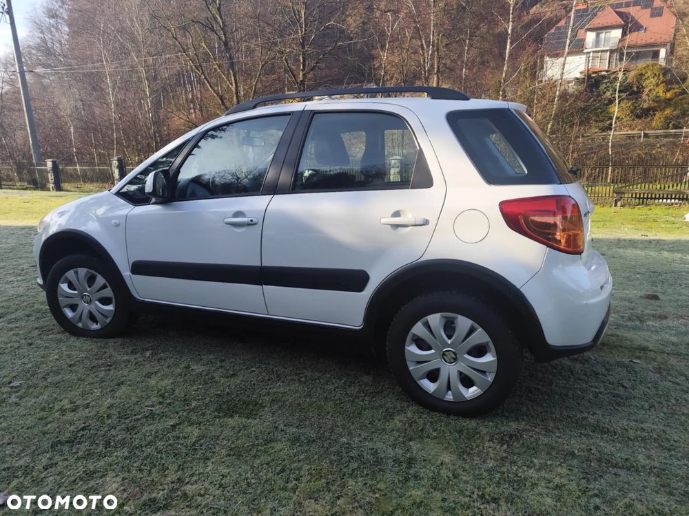 Suzuki SX4 1.6 VVT 4x4 Comfort - 7