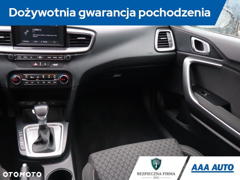 Kia Ceed - 10