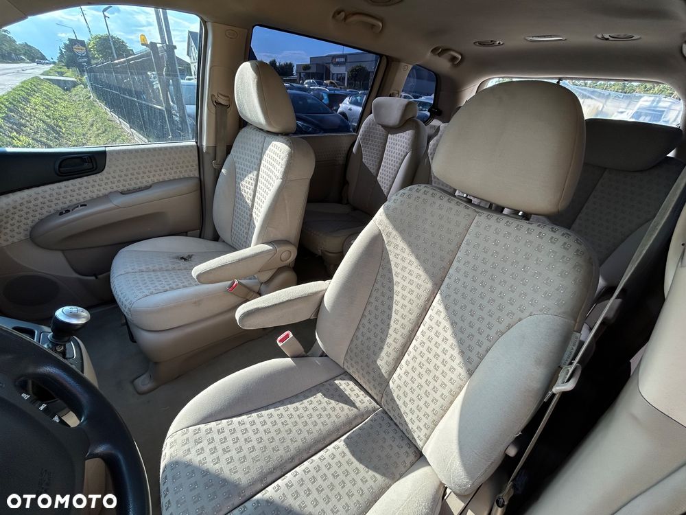Kia Carnival - 20