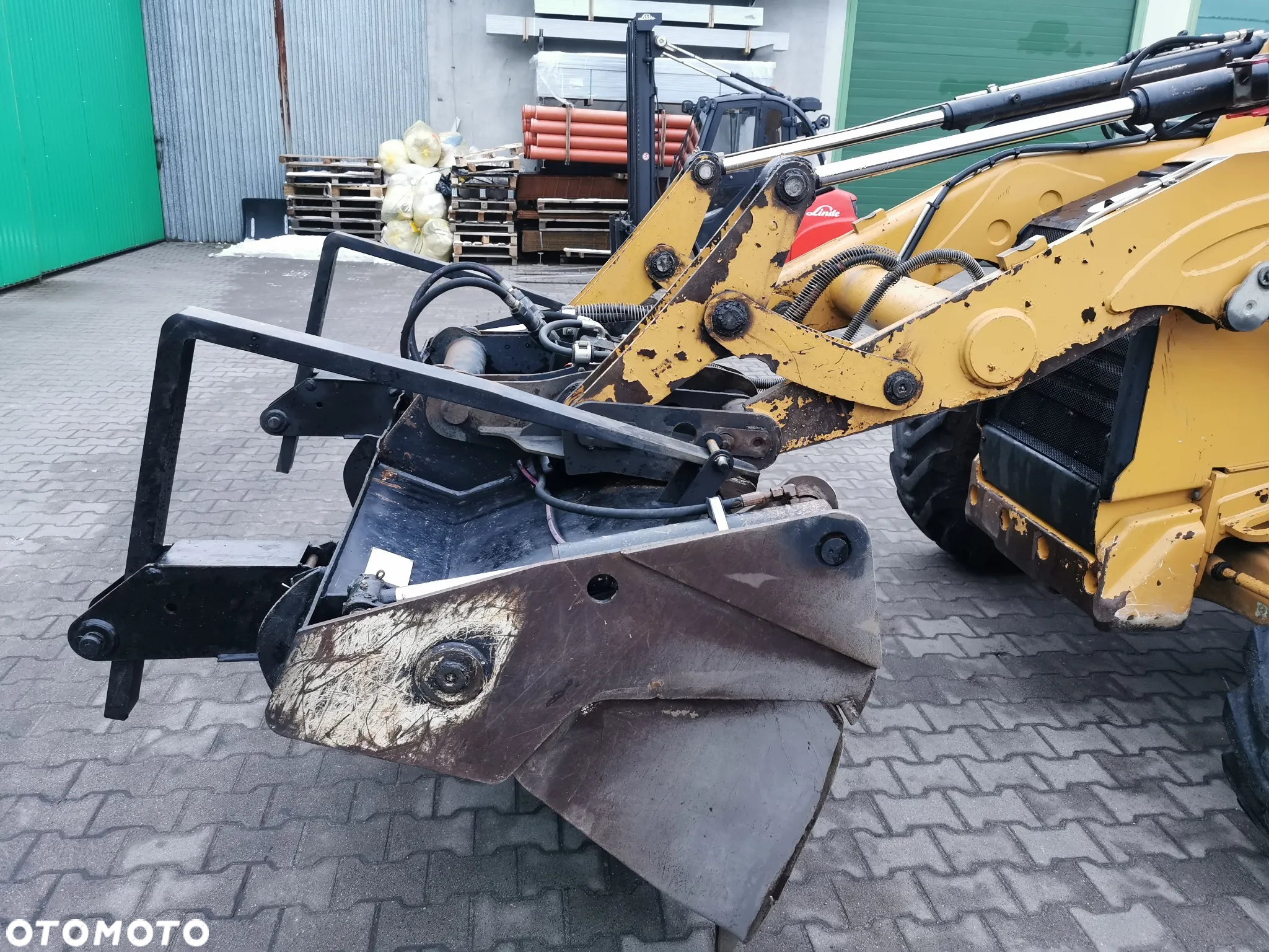 Caterpillar CAT 432F2 Wecon niskopodwozie Scania - 9