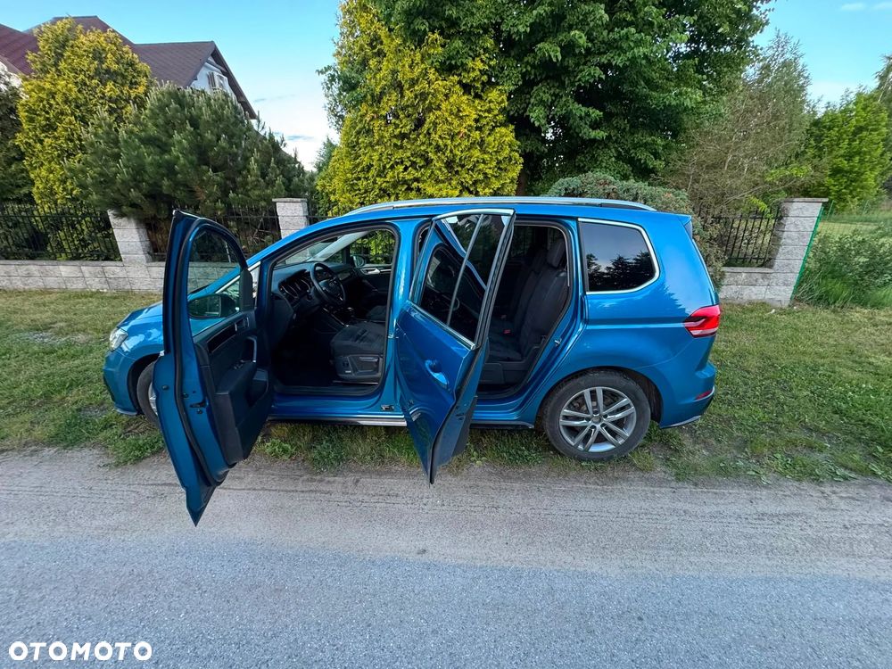 Volkswagen Touran - 2