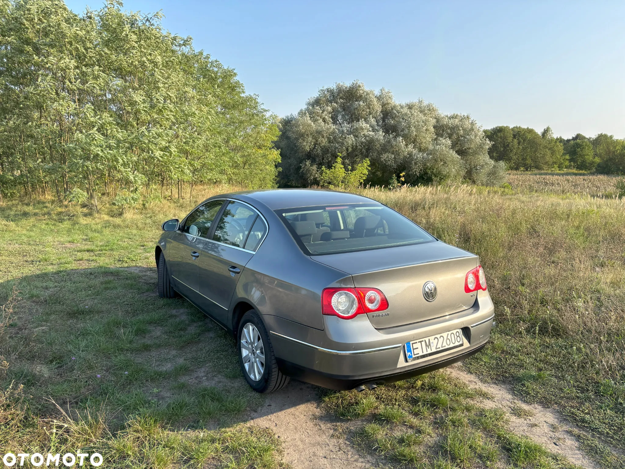 Volkswagen Passat 1.9 TDI Trendline - 3