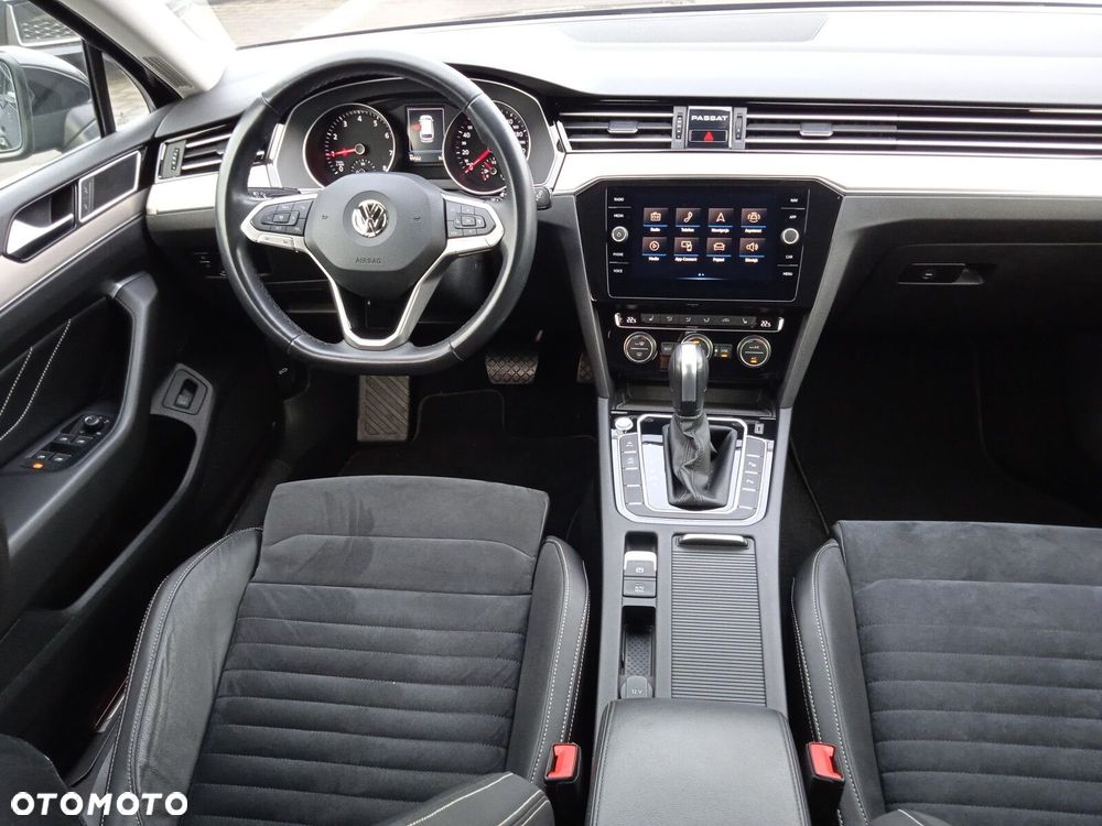 Volkswagen Passat - 9