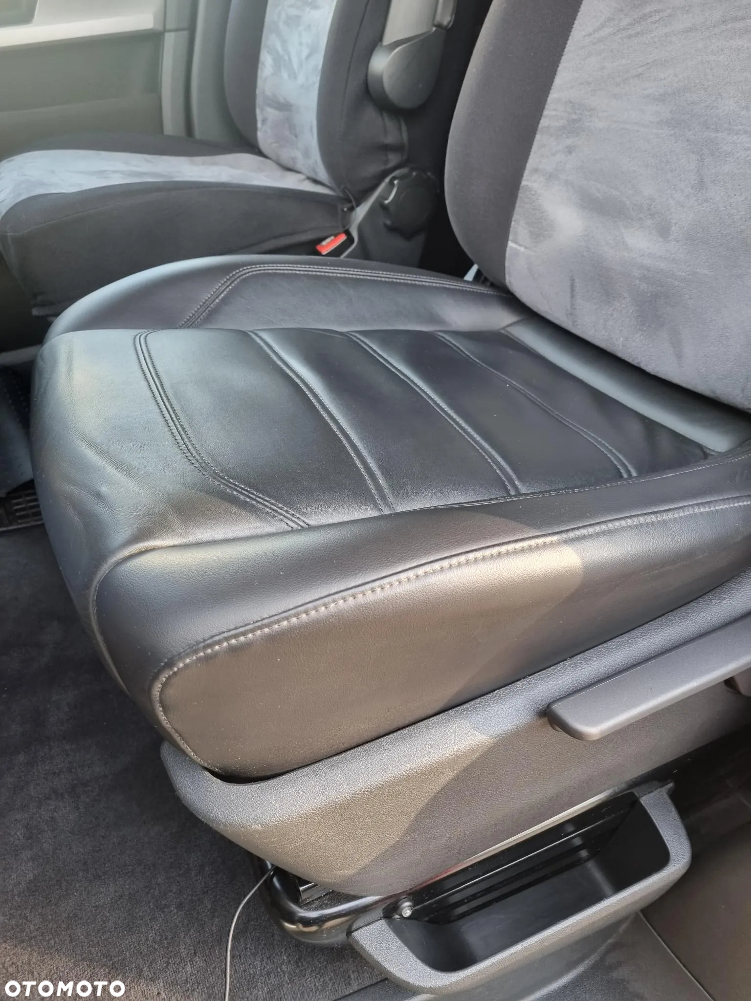 Volkswagen Multivan 2.0 TDI L1 Comfortline 4Motion DSG - 13