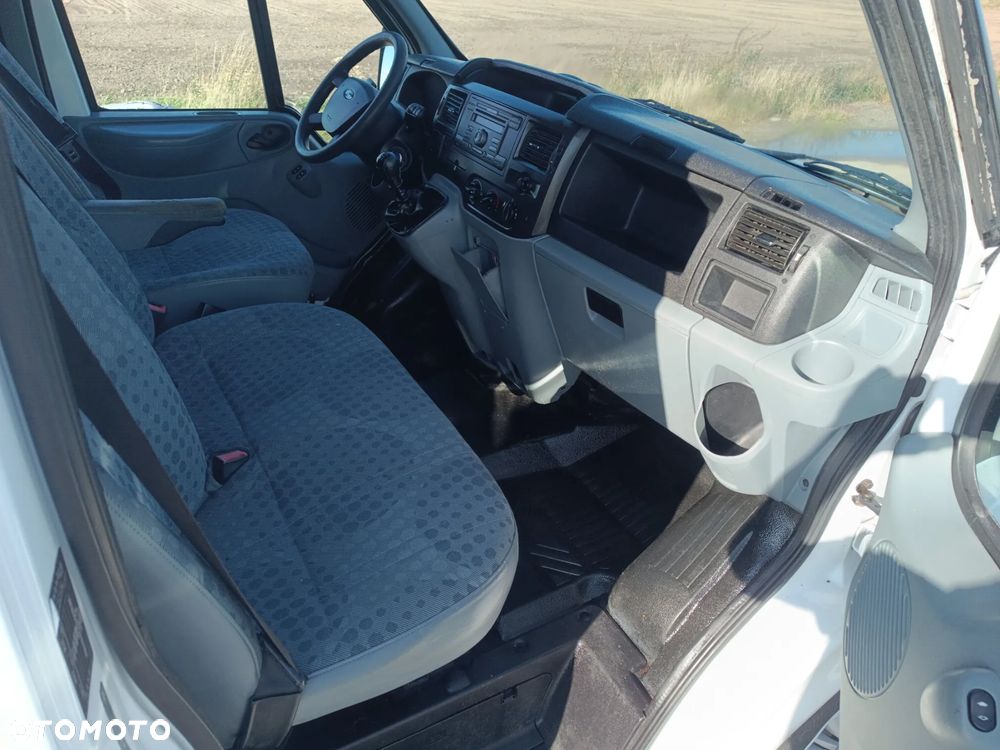 Ford Transit - 5