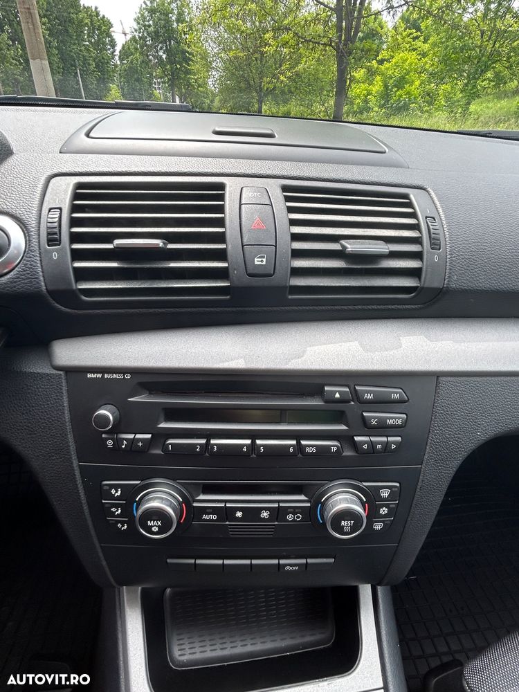 BMW Seria 1 118d - 14