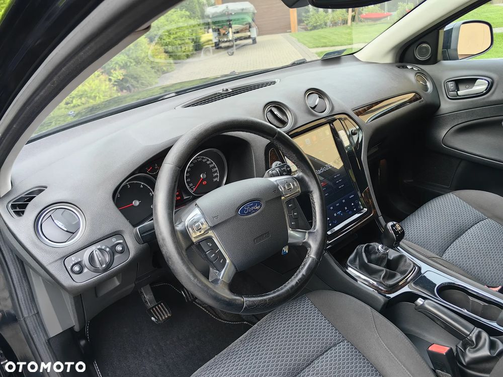 Ford Mondeo 1.8 TDCi Ghia - 12