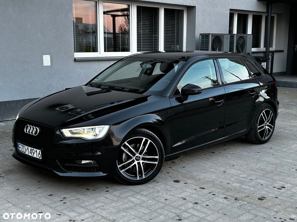Audi A3 Sportback - 1