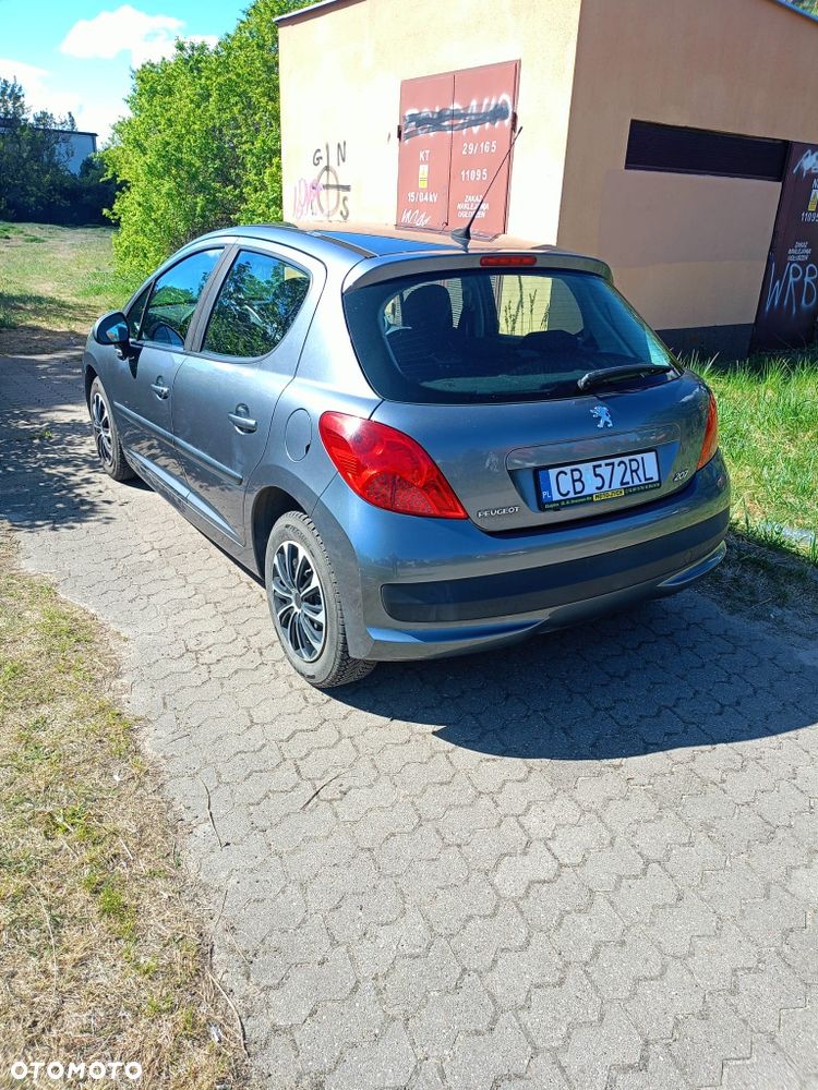 Peugeot 207 - 3