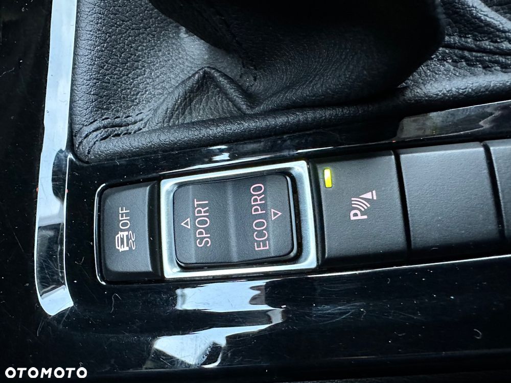 BMW X1 sDrive18d xLine - 18