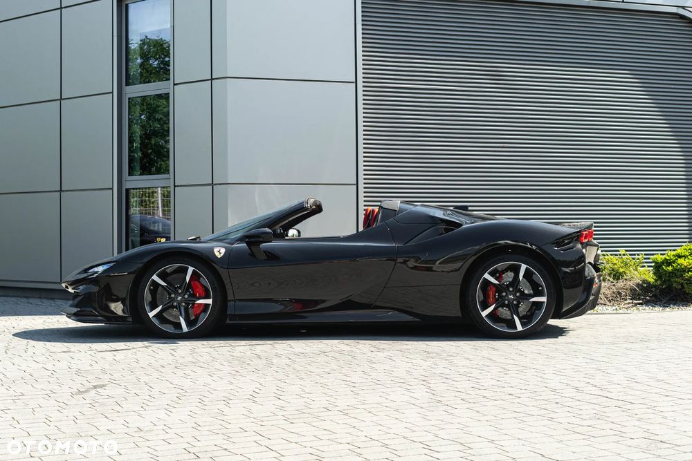 Ferrari SF90 Spider - 7