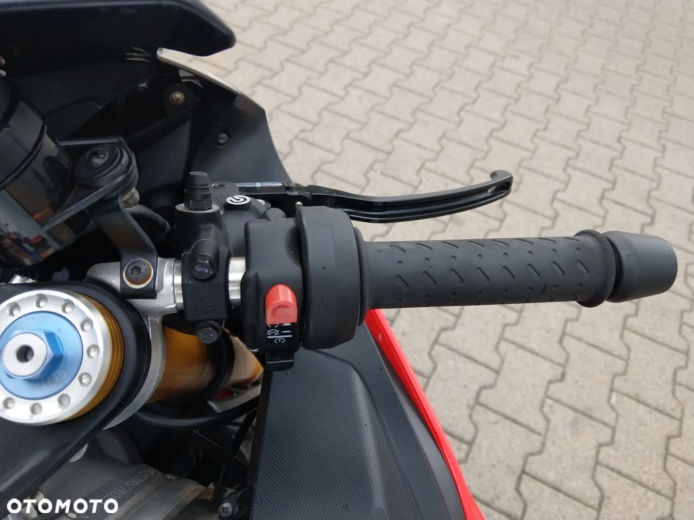 Aprilia RSV - 19