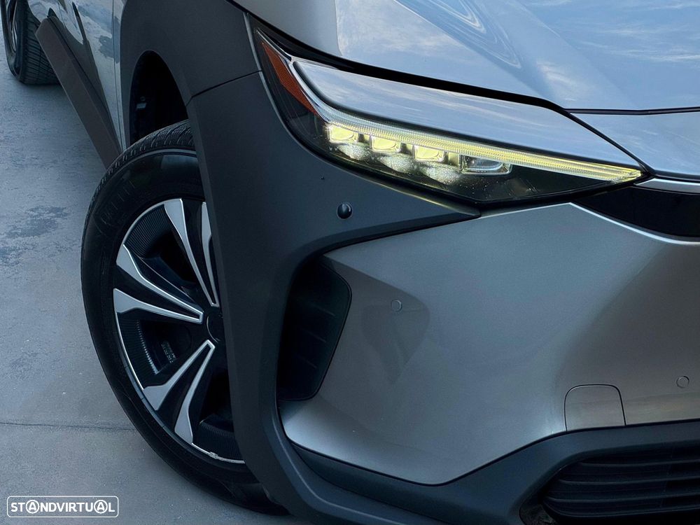 Toyota bZ4X 71,4 kWh Premium AWD - 8