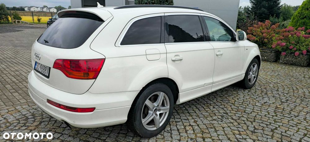 Audi Q7 - 3