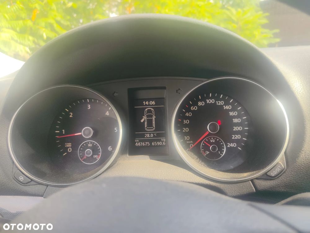 Volkswagen Golf - 12