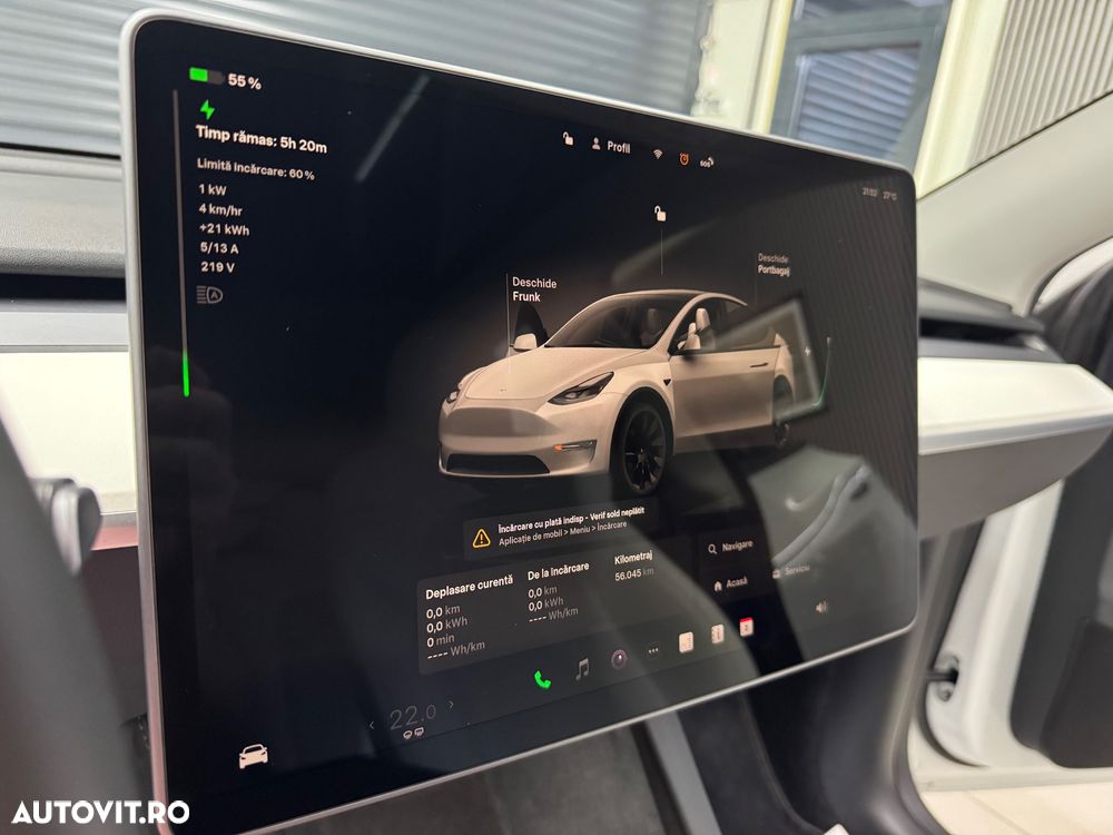 Tesla Model Y Long Range Dual Motor AWD - 8
