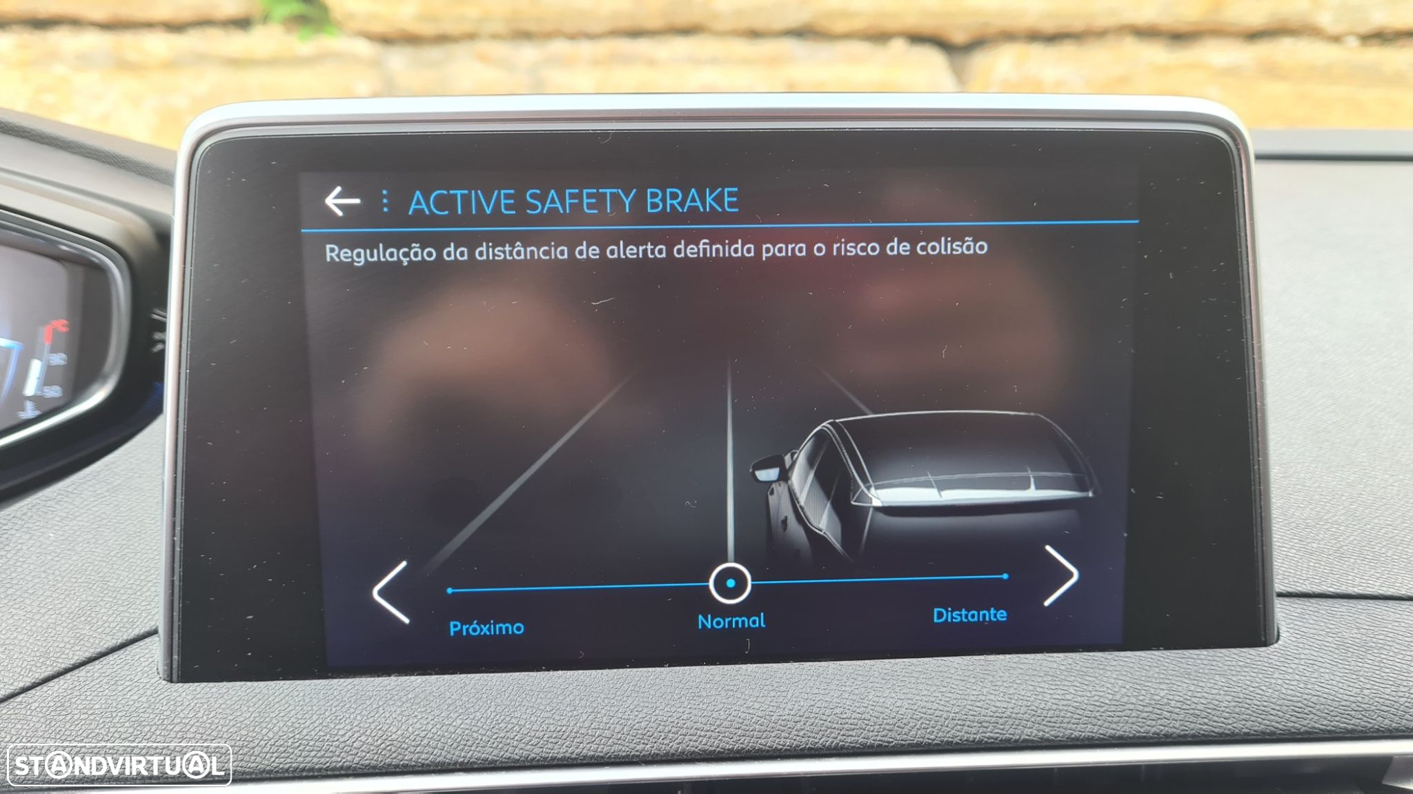 Peugeot 3008 1.5 BlueHDi Allure EAT8 - 26
