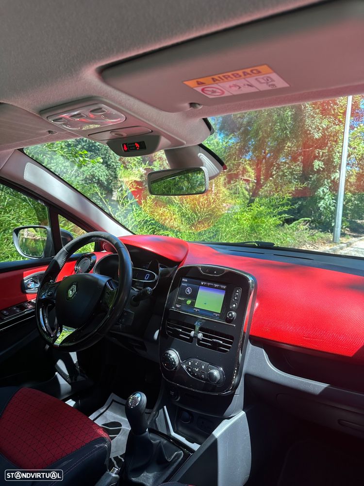 Renault Clio Sport Tourer dCi 90 Limited - 24