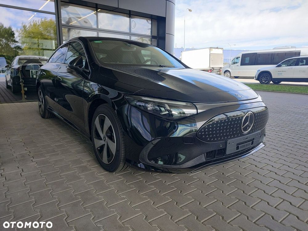 Mercedes-Benz CLA - 4