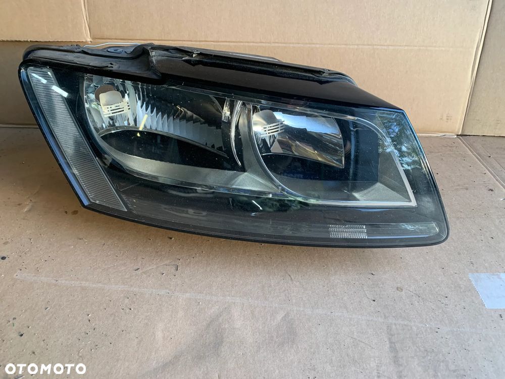 Lampa prawy przód przednia prawa Audi Q5 8R0941004AM - 1