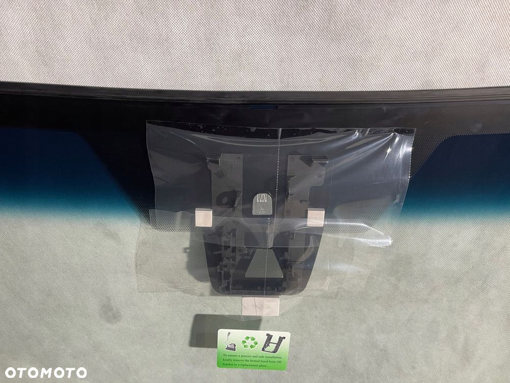 szyba przednia toyota avalon gsx50 sedan kamera po 2022- - 5