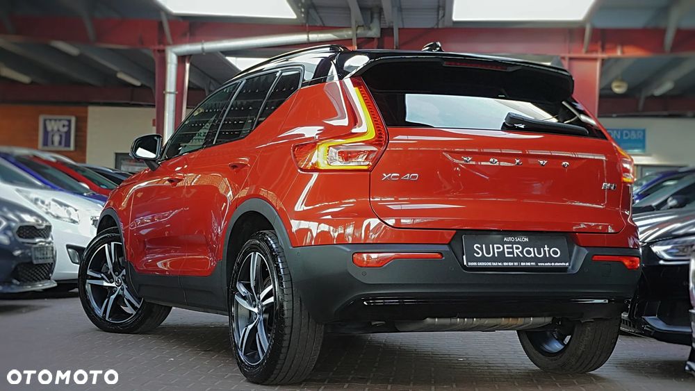 Volvo XC 40 T5 AWD R-Design - 9
