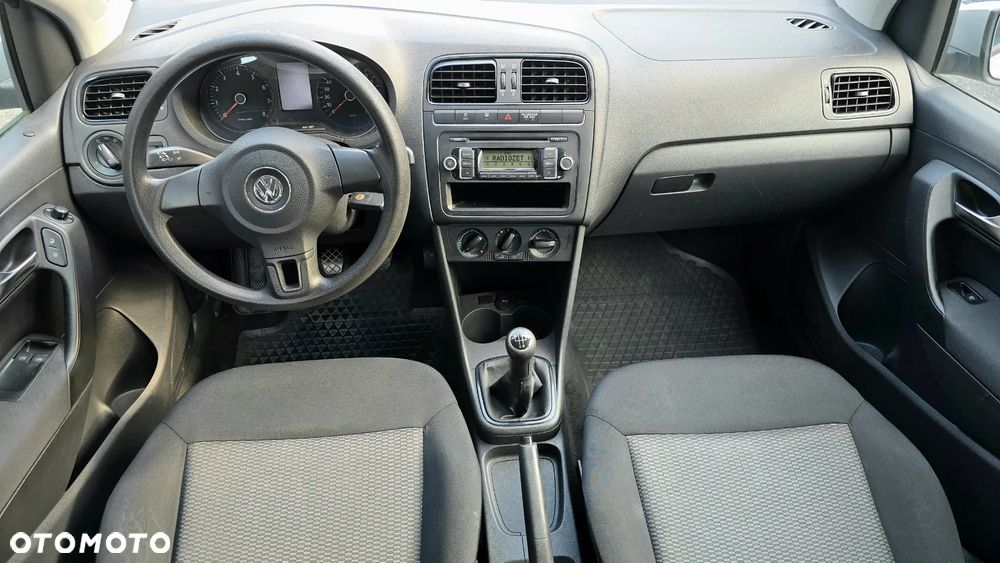Volkswagen Polo - 8