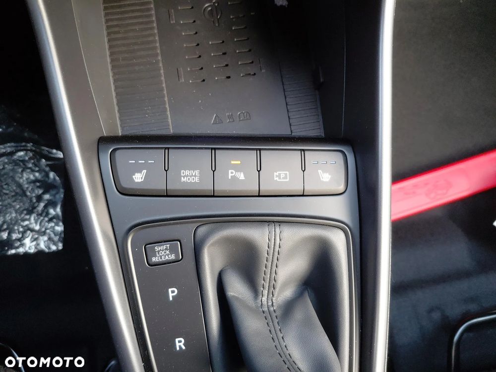 Hyundai i20 1.0 T-GDi Smart DCT - 20