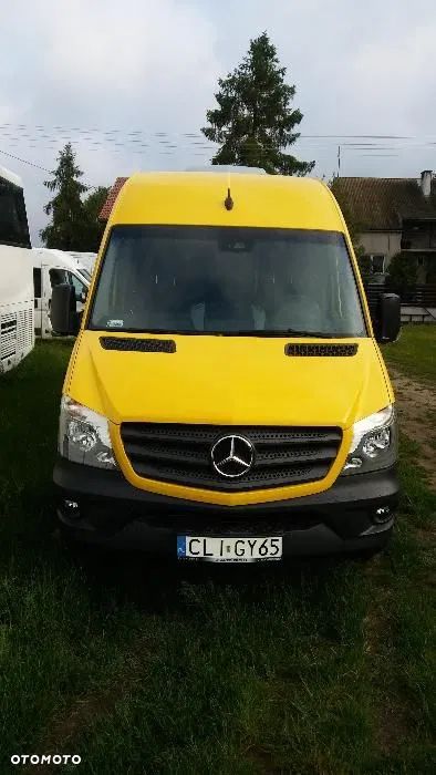 Mercedes-Benz 519 - 4
