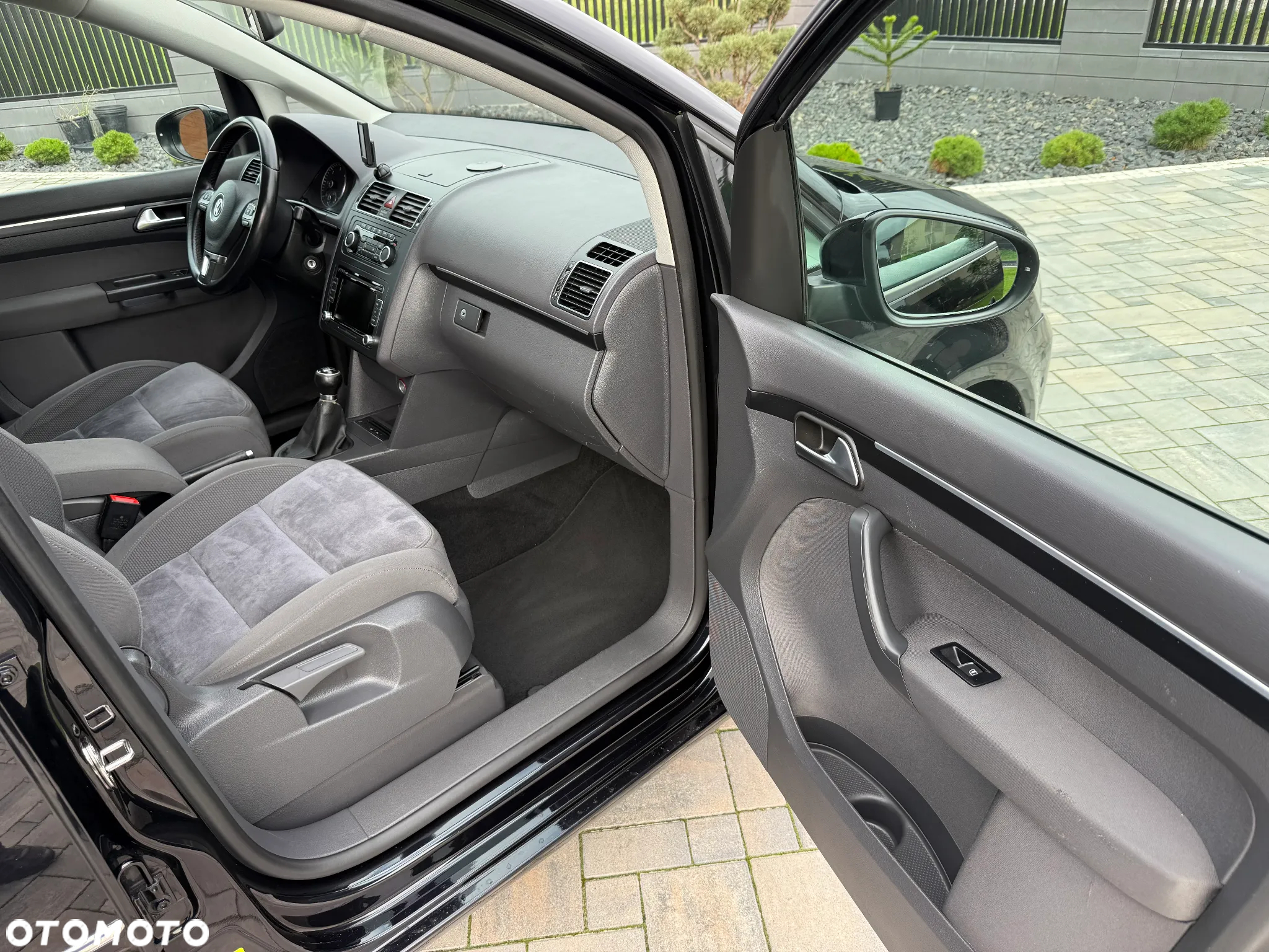 Volkswagen Touran 2.0 TDI DPF Highline Perfectline - 14