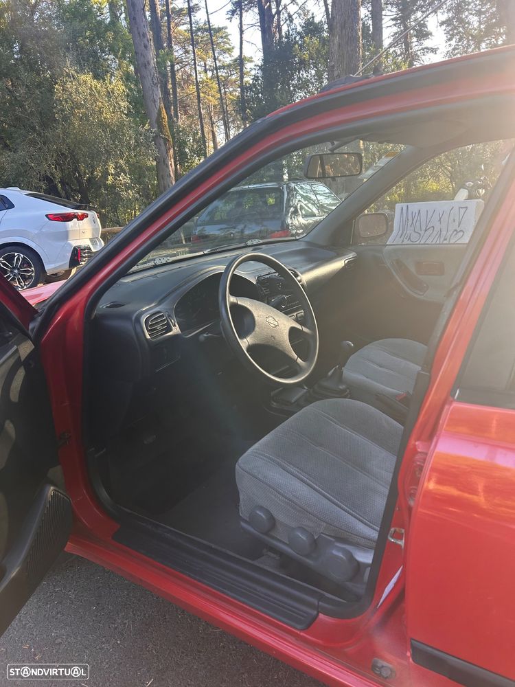Nissan Sunny Sedan 1.4 SLX - 6