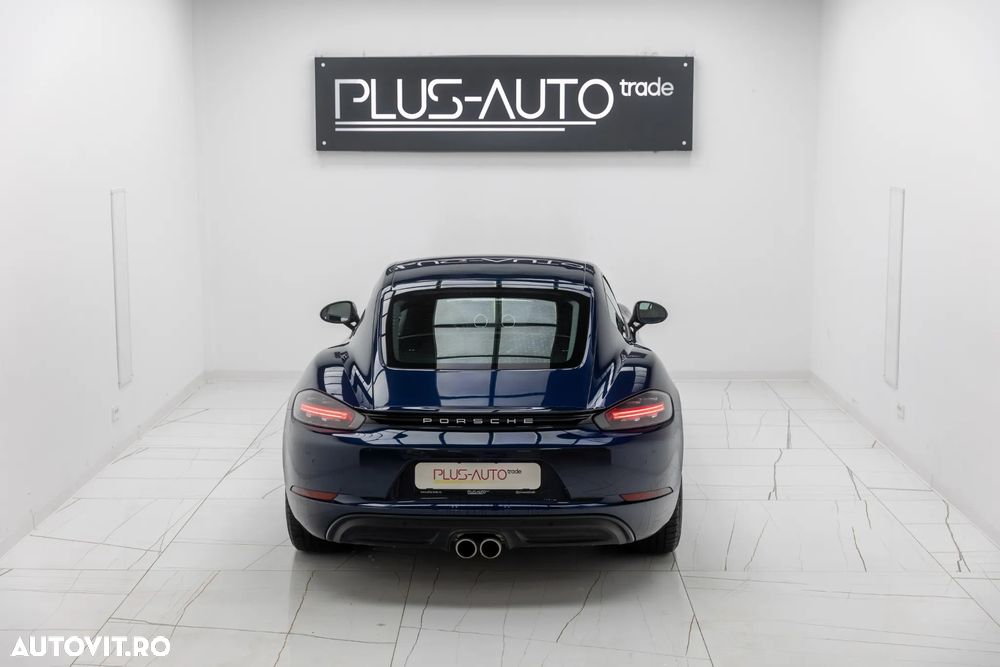 Porsche Cayman PDK - 9