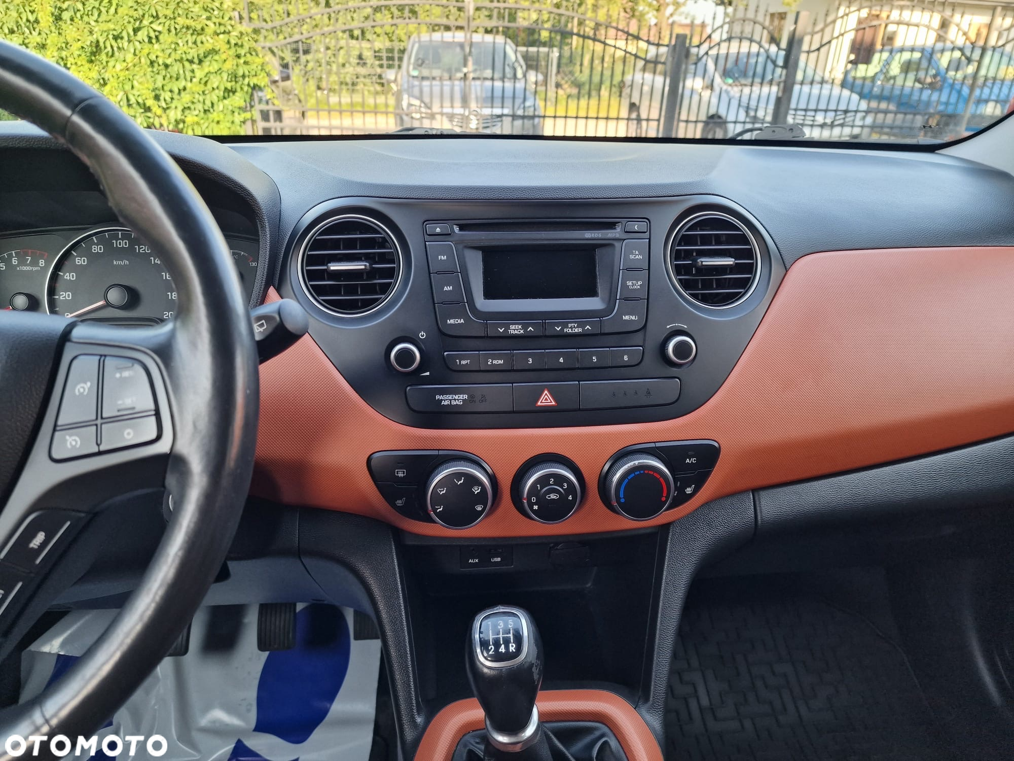 Hyundai i10 1.0 Premium - 13