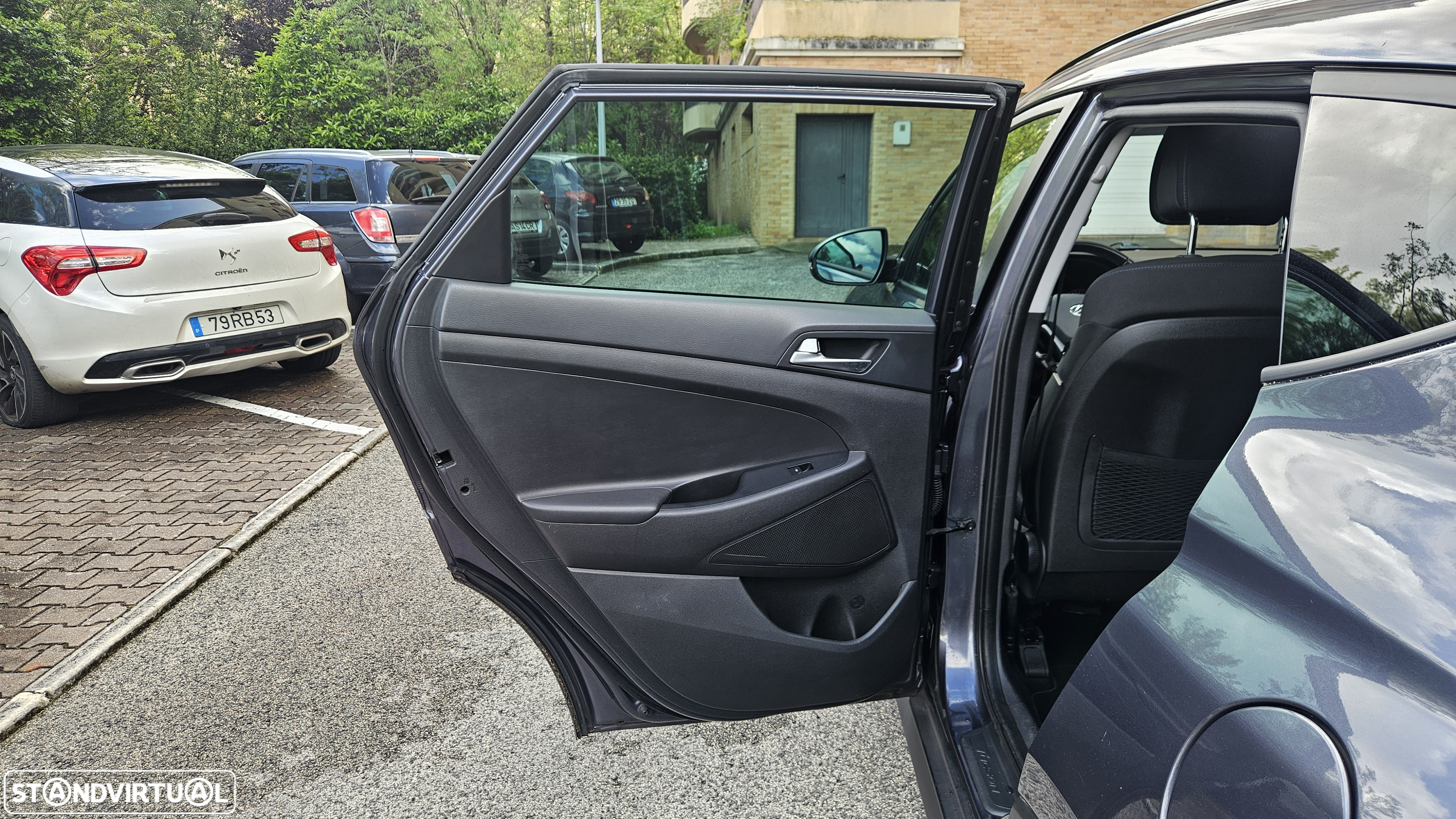 Hyundai Tucson 1.7 CRDi Premium - 28