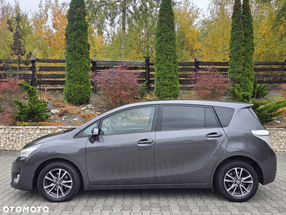 Toyota Verso 2013 photo 4