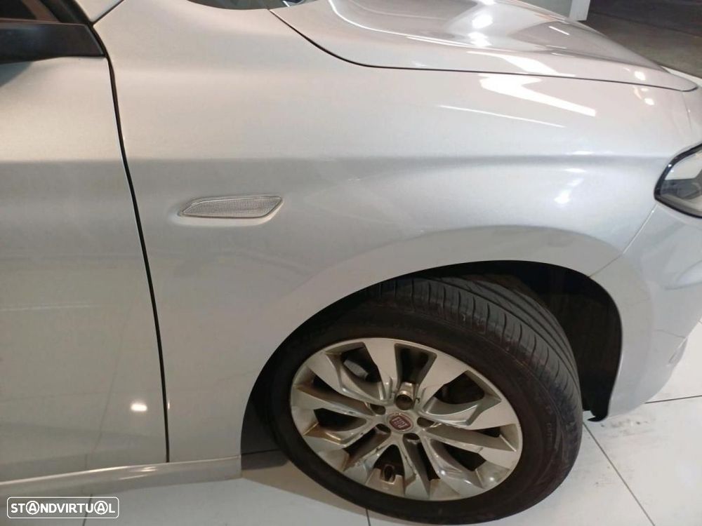 Fiat Tipo Station Wagon 1.3 M-Jet Lounge - 27